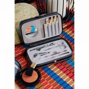 SET DE MANICURE Y BROCHAS YOUNG personalizada